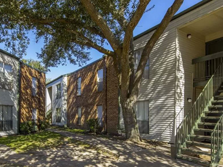 University-Green-Apts.